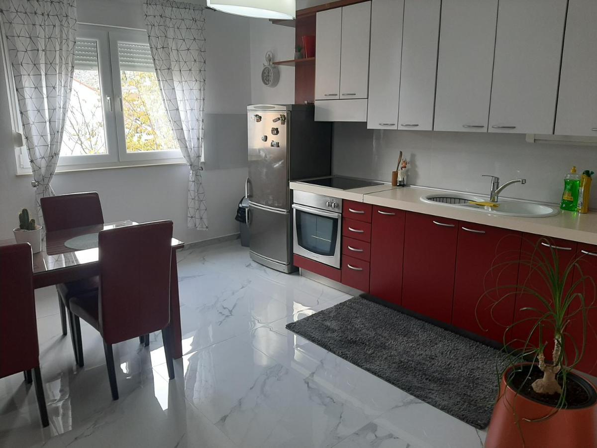Guest House No 13 Мостар Экстерьер фото