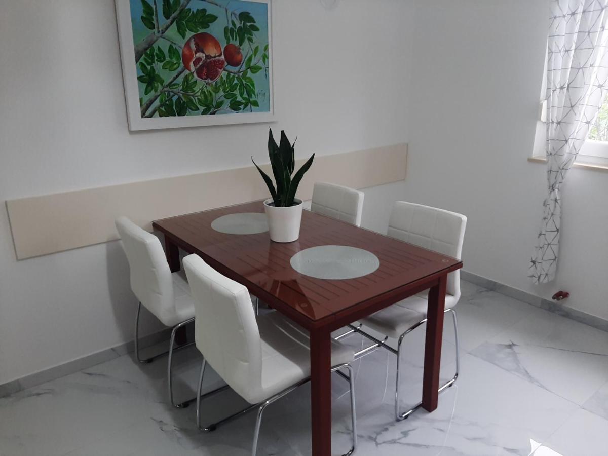 Guest House No 13 Мостар Экстерьер фото